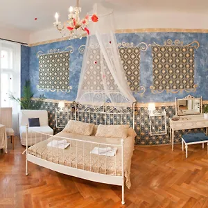 https://old-time-hotel.praguehotelsweb.com